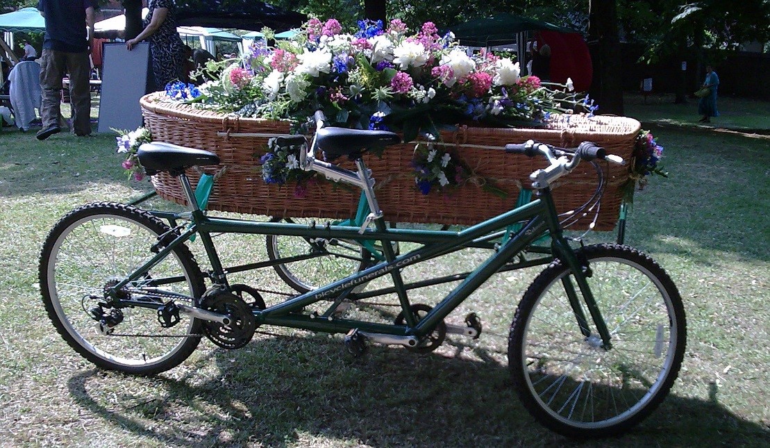 Bicycle hearse