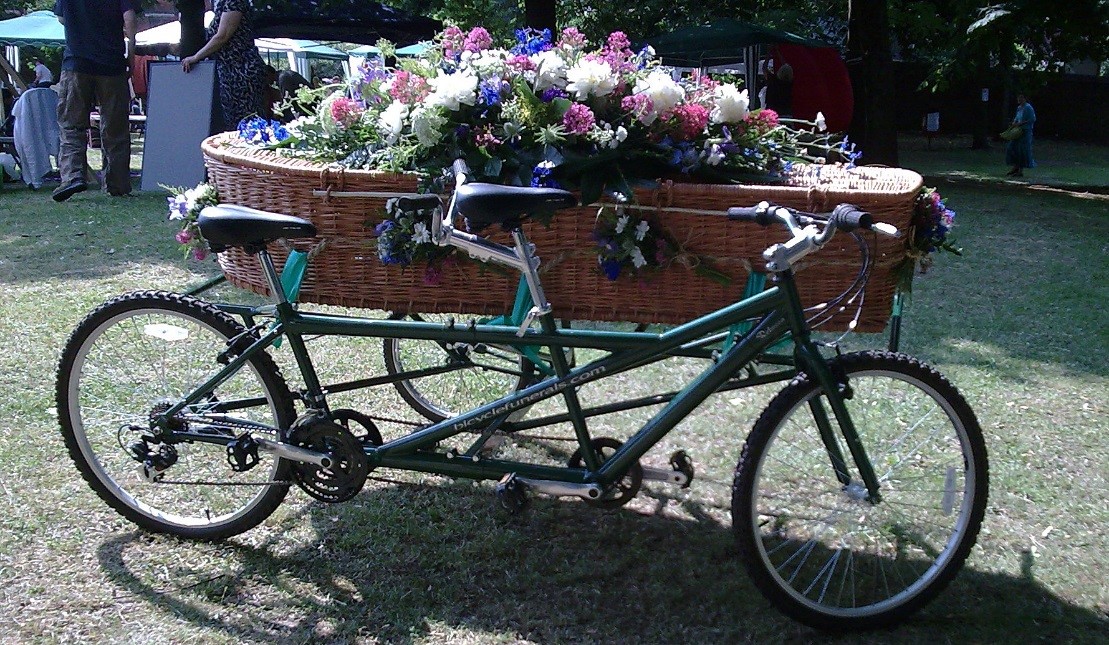 Bicycle hearse